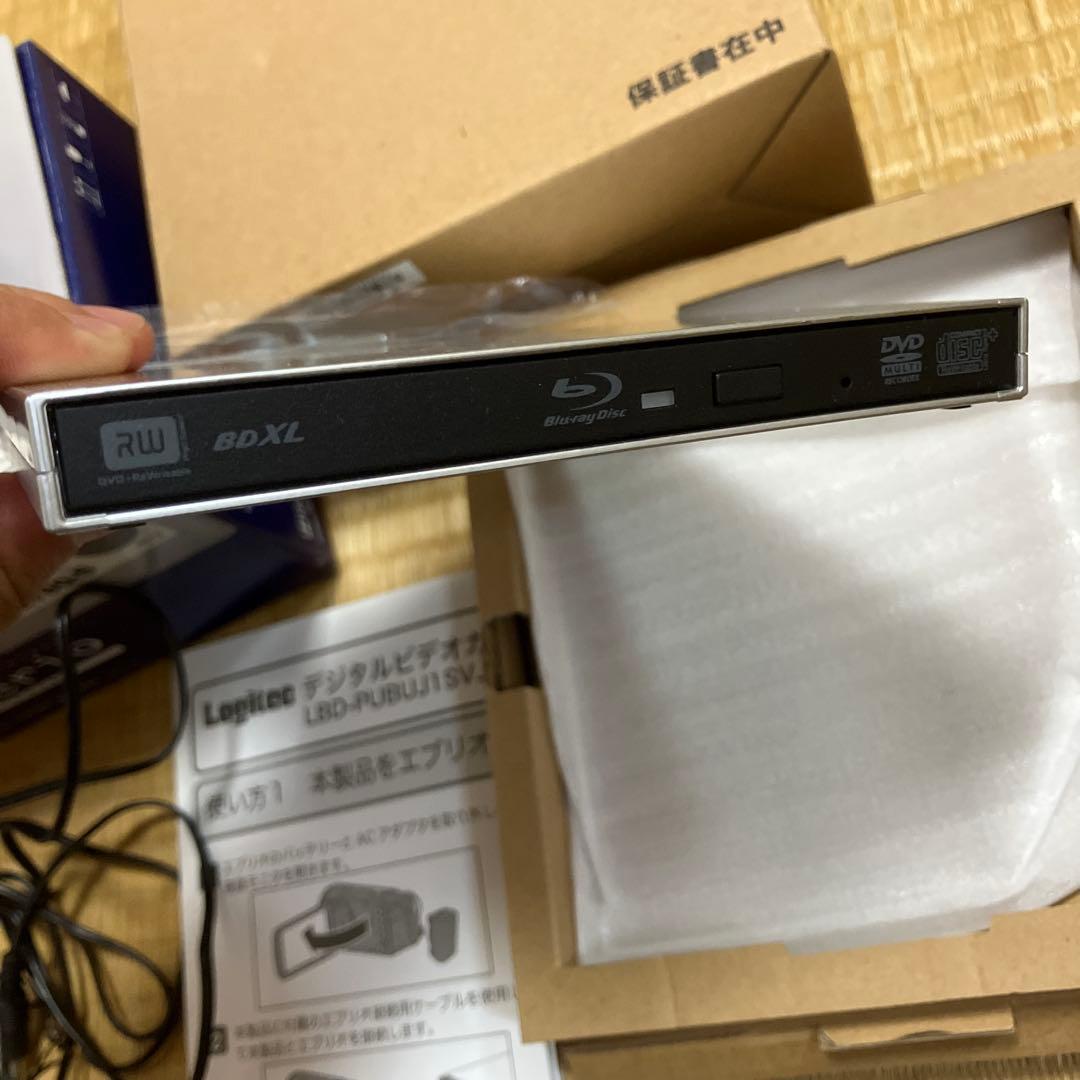 井*美様 JVC Everio GZ-E780-S ビデオカメラ 本体　おまけ付