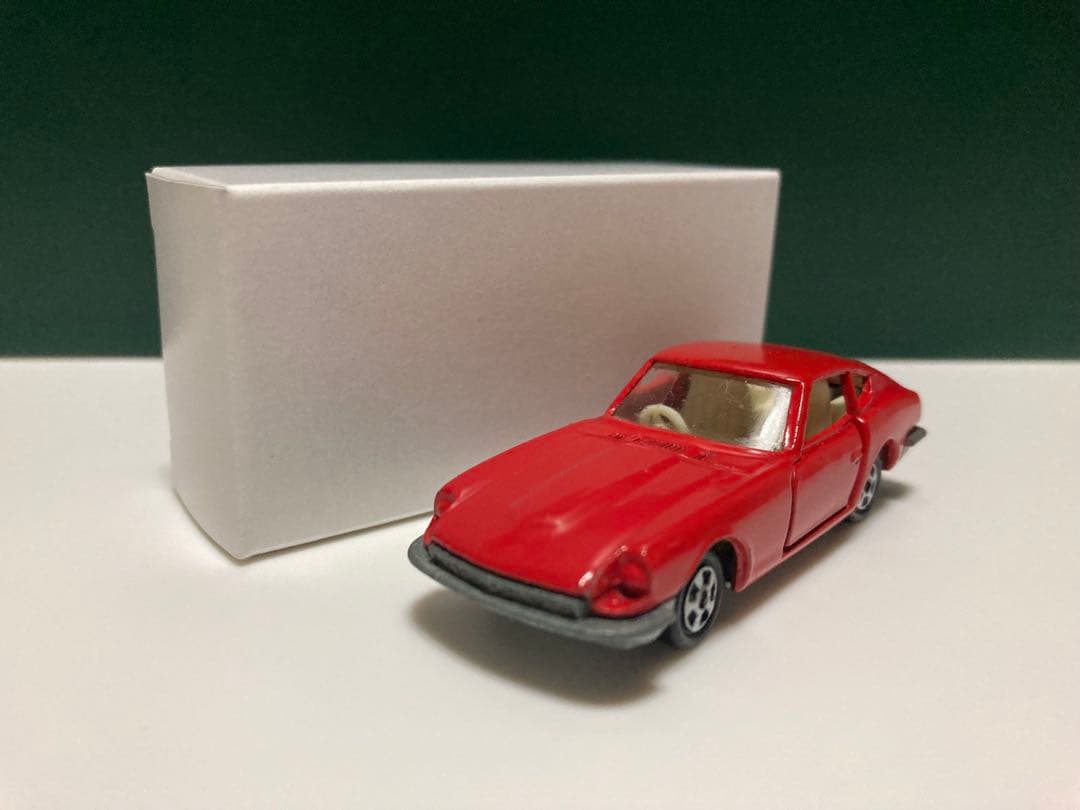 トミカ　日本製　ニッサン　フェアレディZ 432 赤　1Aホイール