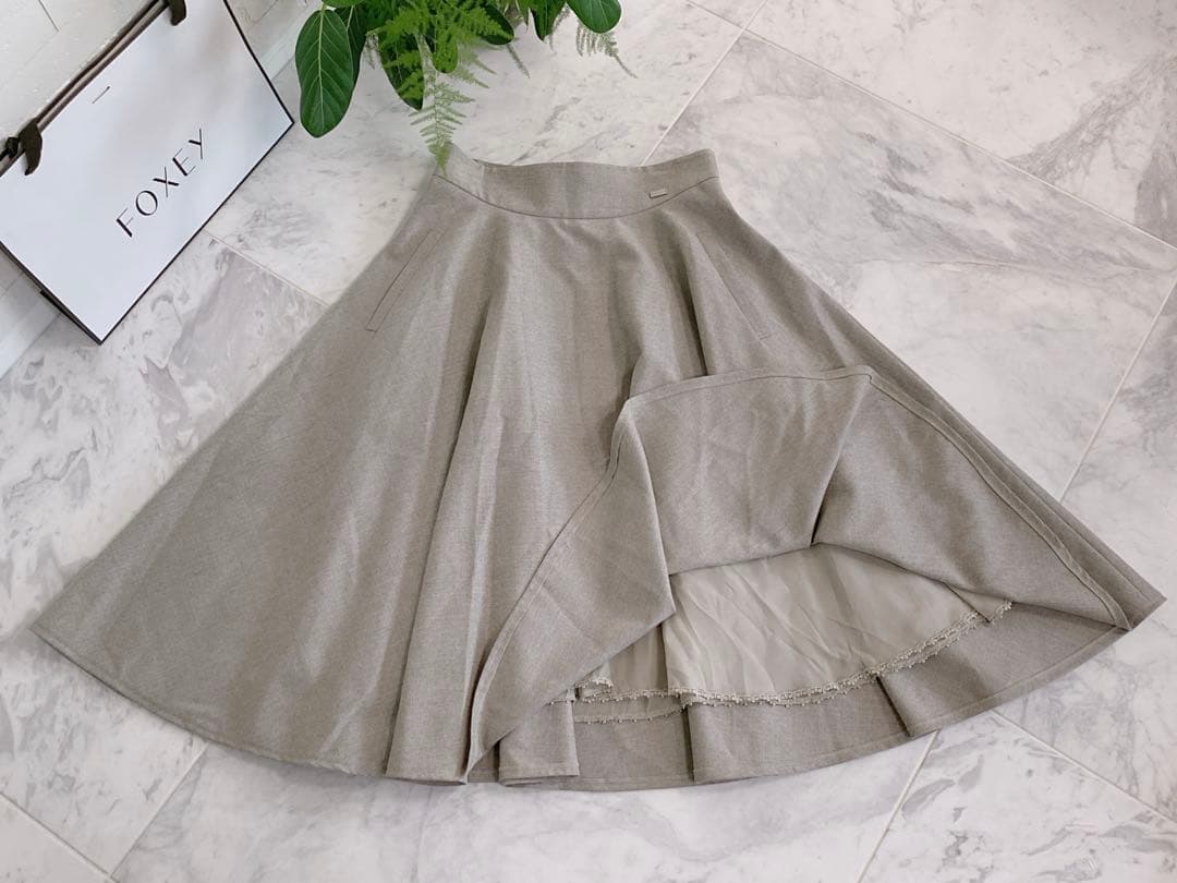 ’２１近年★美品★FOXEY/フォクシーオークツリー スカート ベージュ 40
