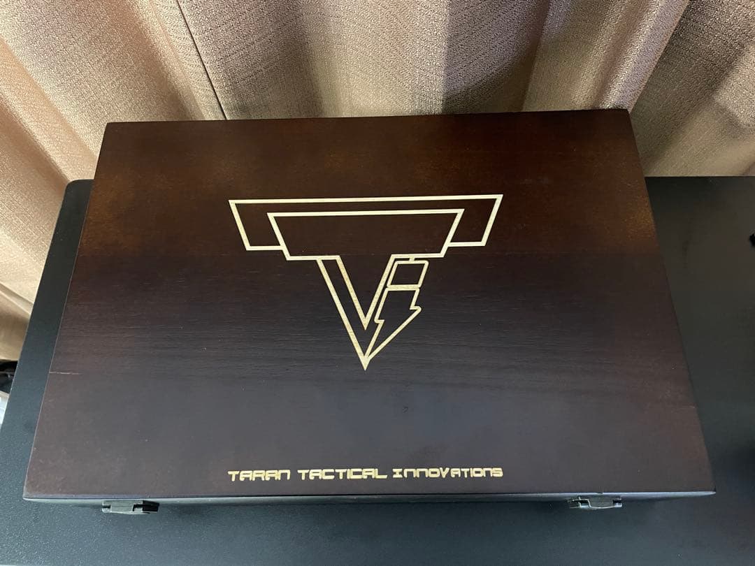 DOUBLE BELL製　木箱ケース　ジョンウィック　レプリカグッズ特装版