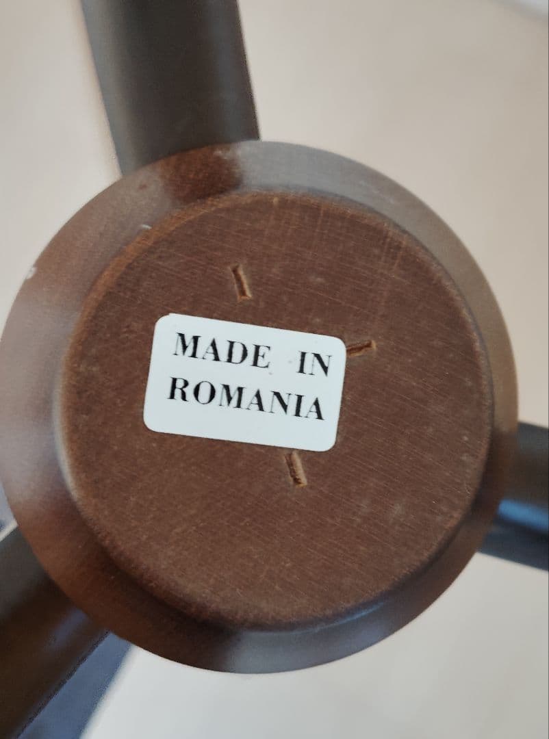 【美品】譜面台　木製　ルーマニア製　楽譜　天然木