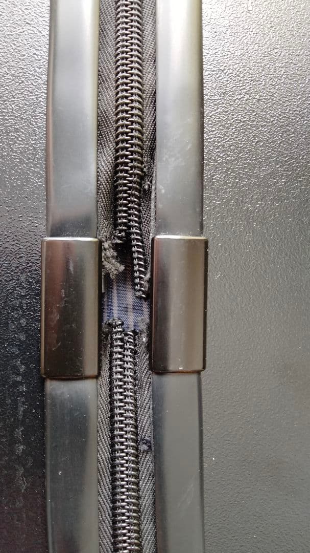 FRRQUENTERキャリーケース