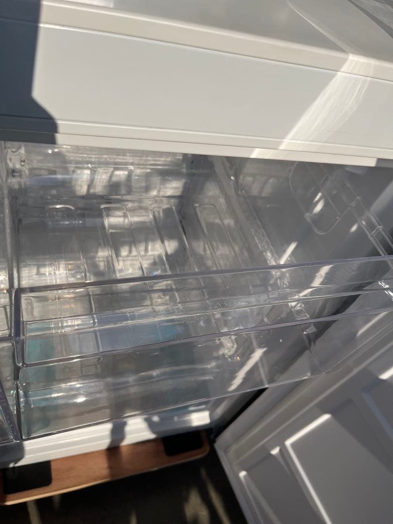 SHARP 冷蔵庫シャープ SJ-BD23K-W 2023年製230L T