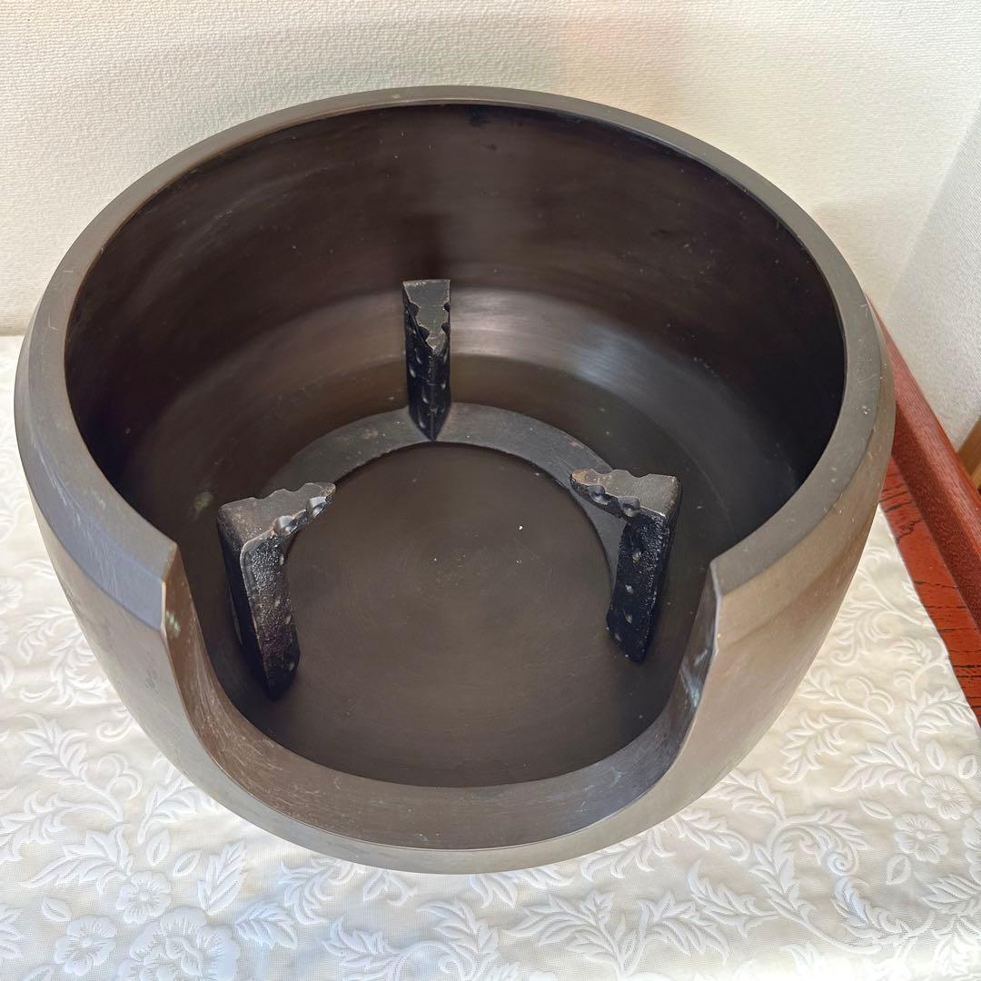 ♦︎未使用品♦︎茶道具　唐銅？面取り風炉　虫喰い 五徳　風炉