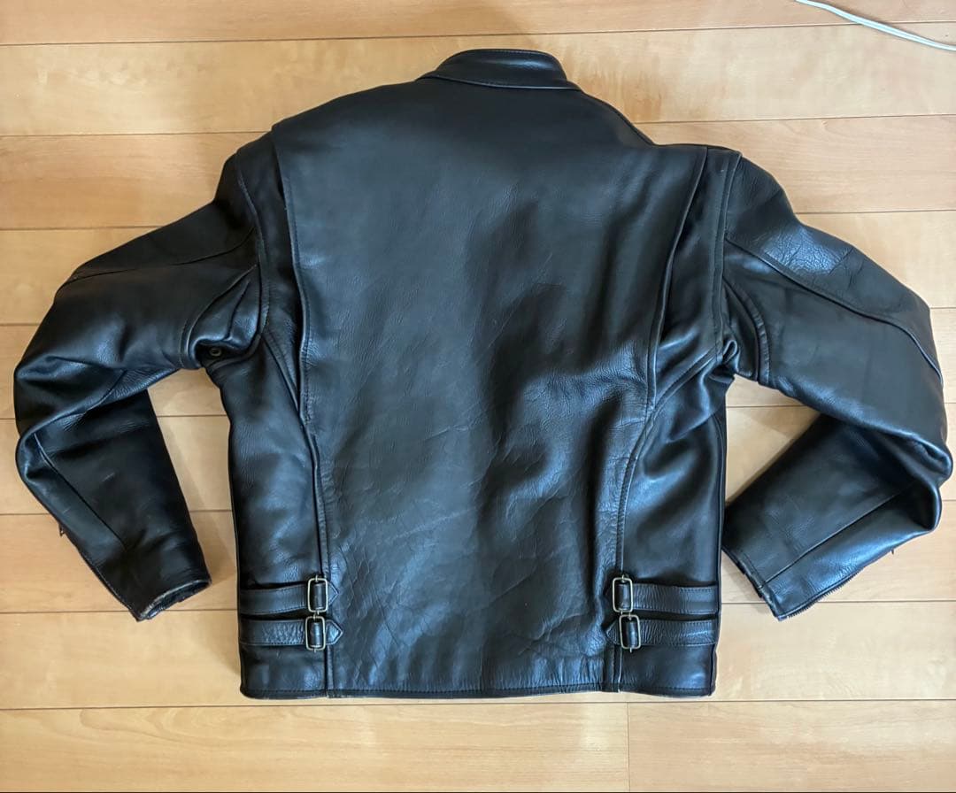 本革　シングルライダースジャケット