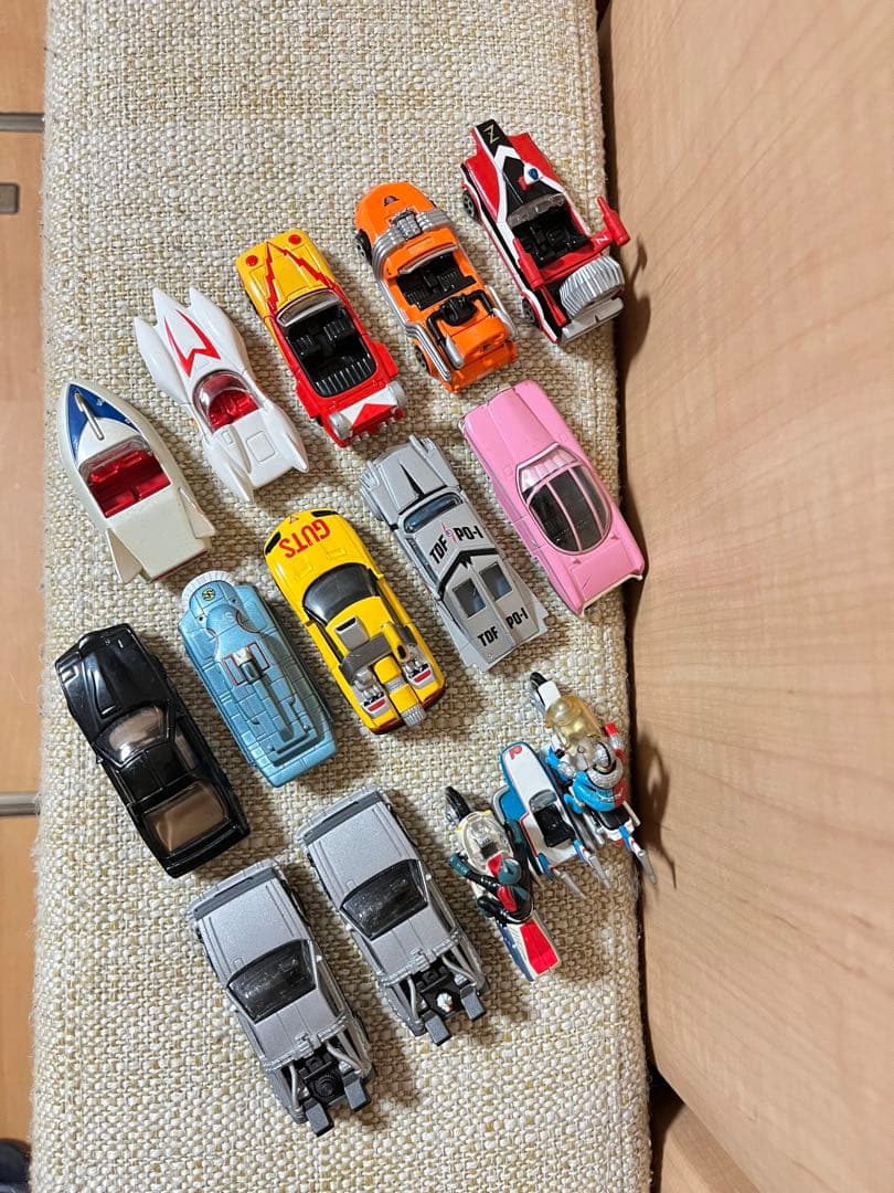 キャラウィールミニカー 14台セット