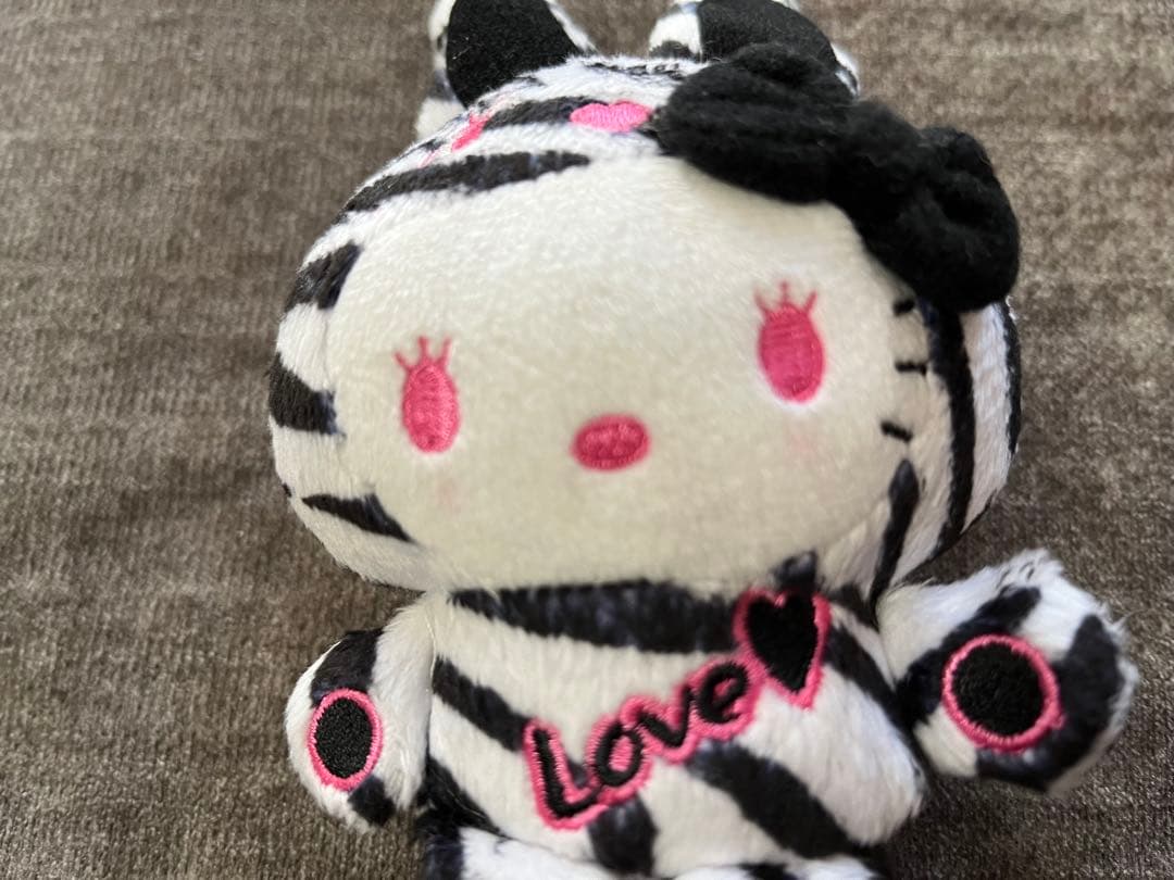 激レア ハローキティ カラフルバニー ヒョウ柄 ゼブラ柄 マスコット 平成レトロ