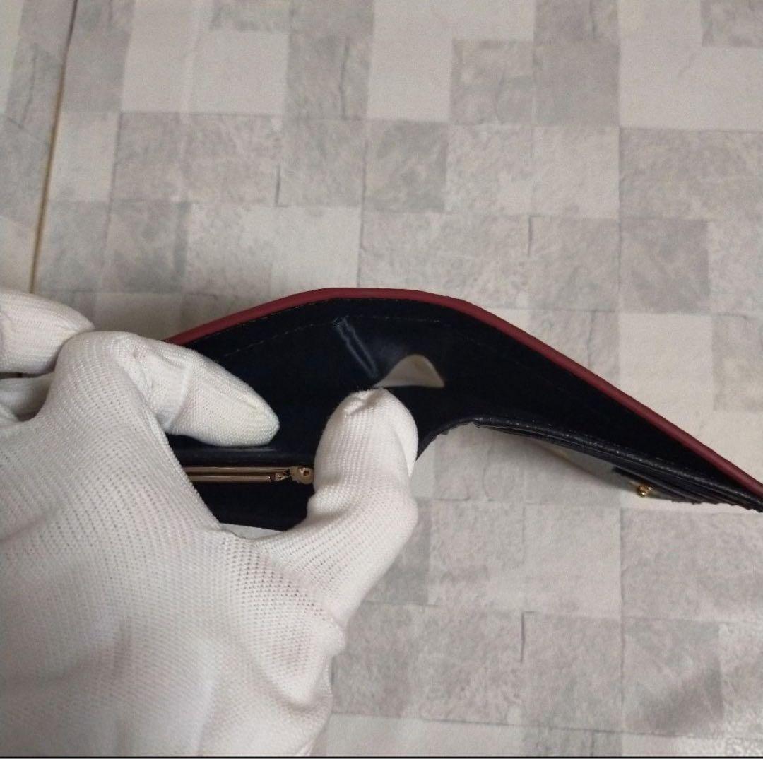 新品未使用 ヴィヴィアンウエストウッド 二つ折り財布