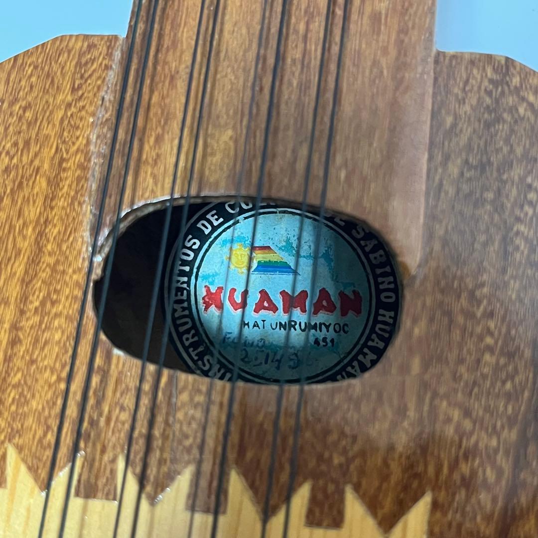 チャランゴ 民族楽器 弦楽器 ボリビア