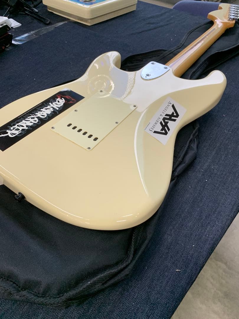 FENDER エレキギター　fender