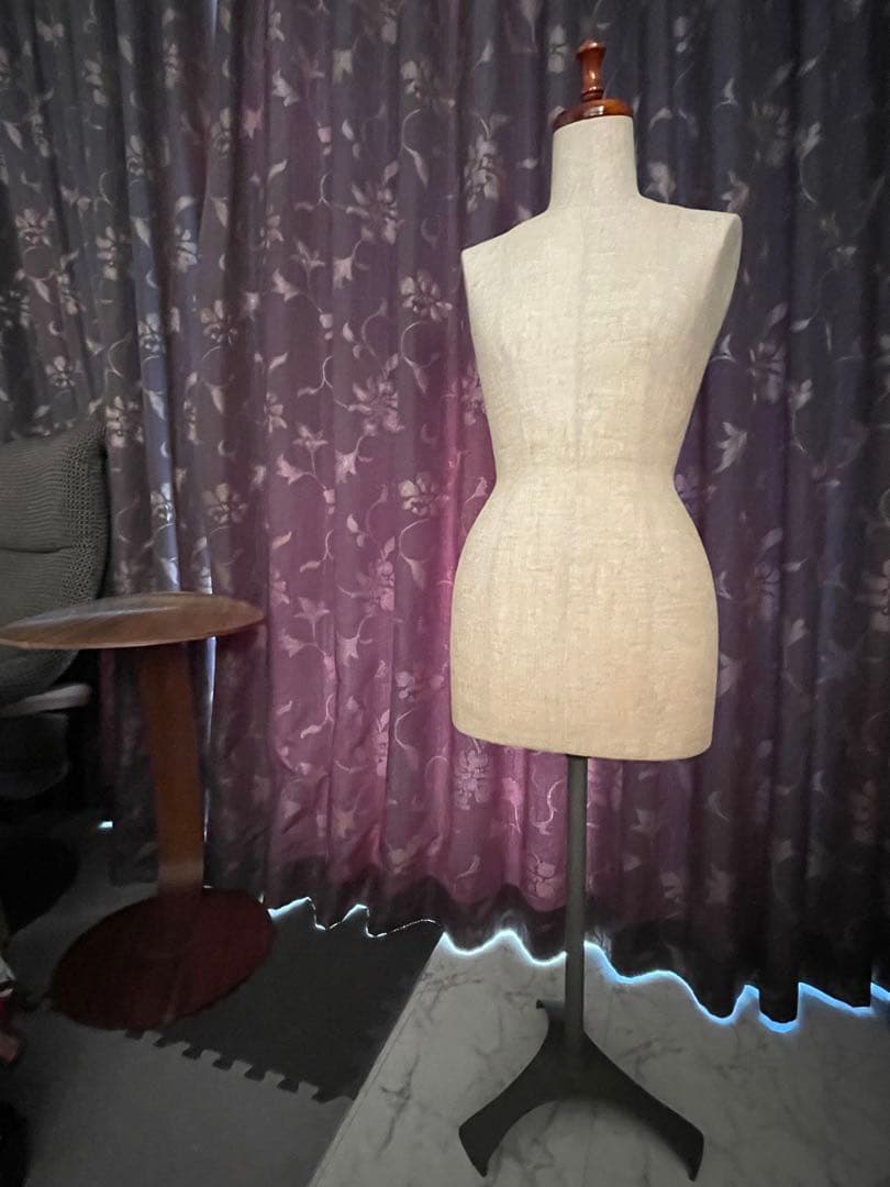 ◉セール！トルソー 高さ調節可能スタンド付き　TOKYOKIIYA