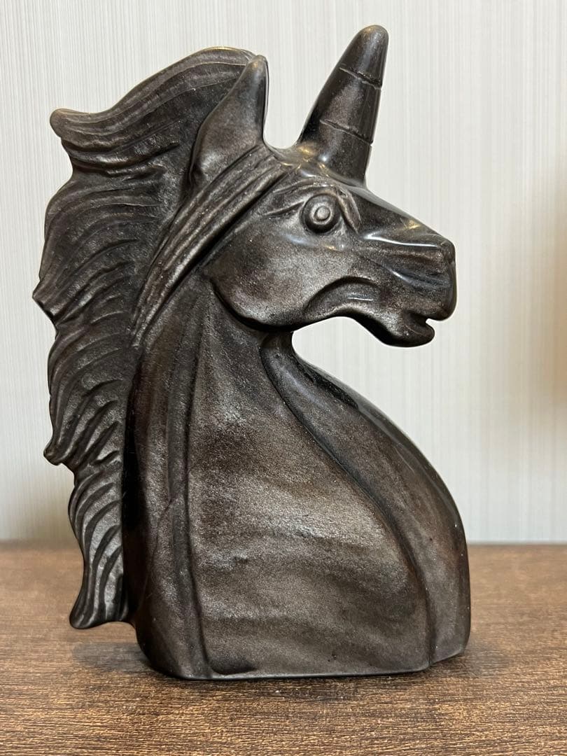 シラーが美しいシルバーオブシディアンのBIGユニコーン