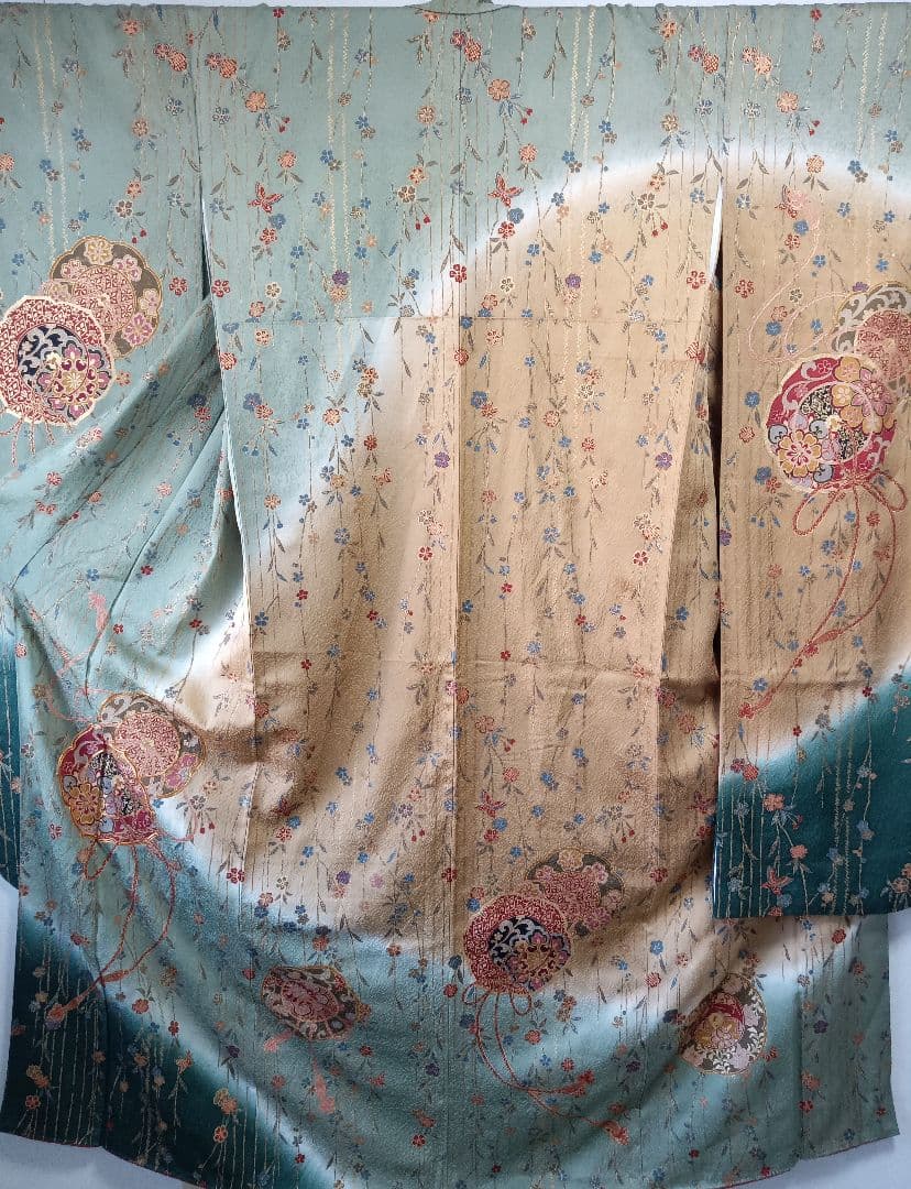 振袖 緑と金のグラデーション 花柄 金駒刺繍 金彩 Ｊ-9