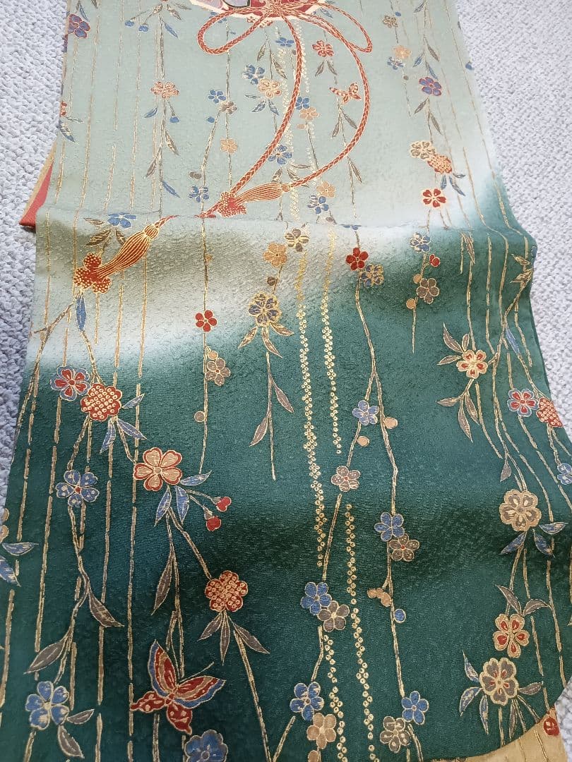 振袖 緑と金のグラデーション 花柄 金駒刺繍 金彩 Ｊ-9