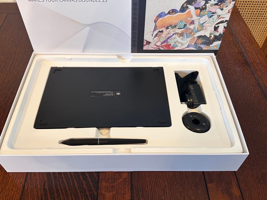 【美品】HUION KAMVAS 16 (2021) 液晶ペンタブレット