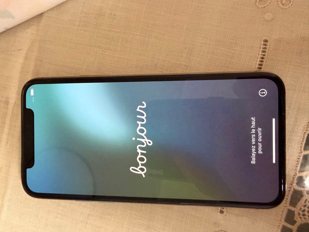 Apple iPhone 11 Pro MaxスペースグレーSIMdocomo