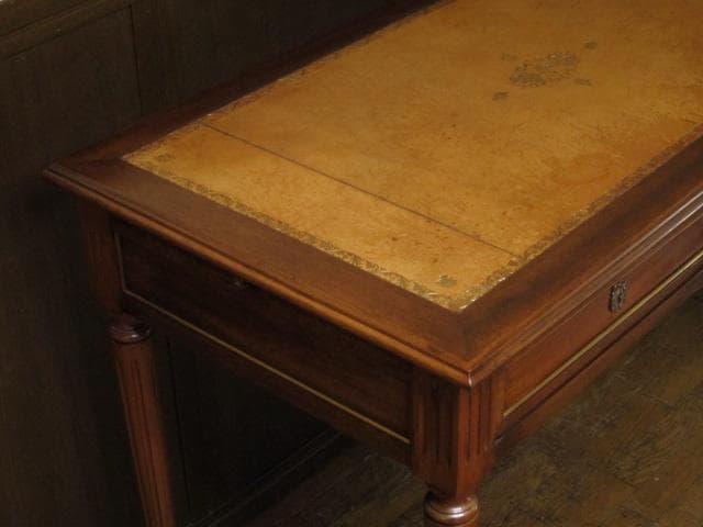 フランス アンティーク ルイ16世様式 マホガニー レザートップ デスク 鍵付き