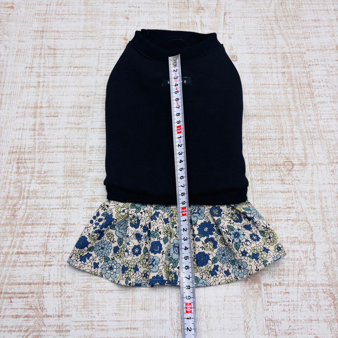 【オーダーページ】犬服　ボンバーヒート黒×ブルー花柄ツーピース