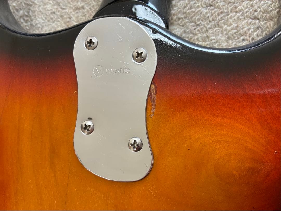 ■モズライトギター Mosrite of California 演奏動画あり！