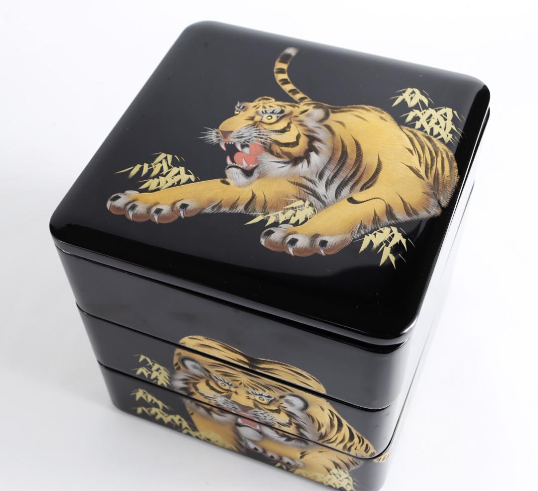寅彫漆 木製堅地 重箱 立山作 三段重 茶道具