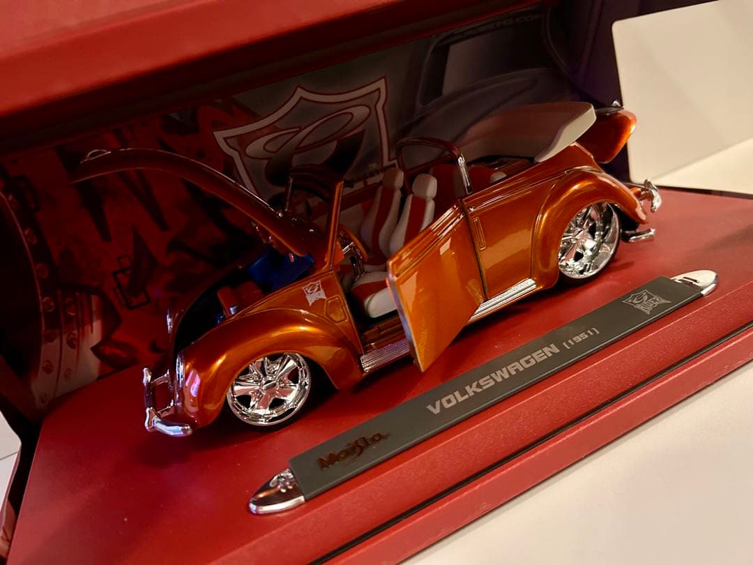 Maisto製 1/18スケール ホットウィール ミニカー フォルクスワーゲン