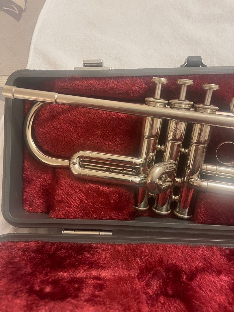 Nikkan YTR136トランペット 本体 ケース付き