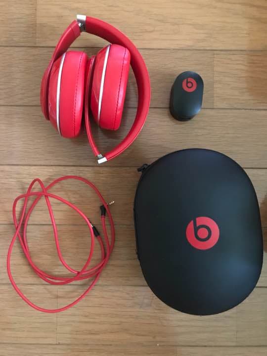 beats studio v2 レッド