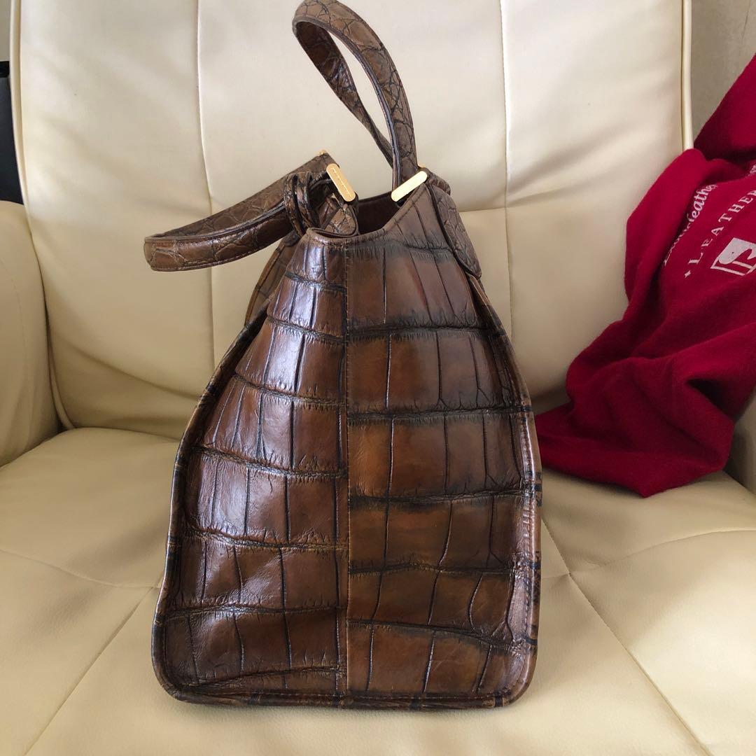 レザージュエルズ マットクロコダイル ハンドバッグ モデルT ブラウン