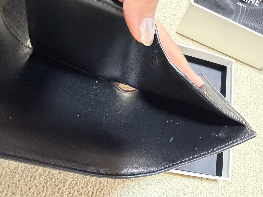 Celine 黒 レザー 三つ折り財布　使用済み