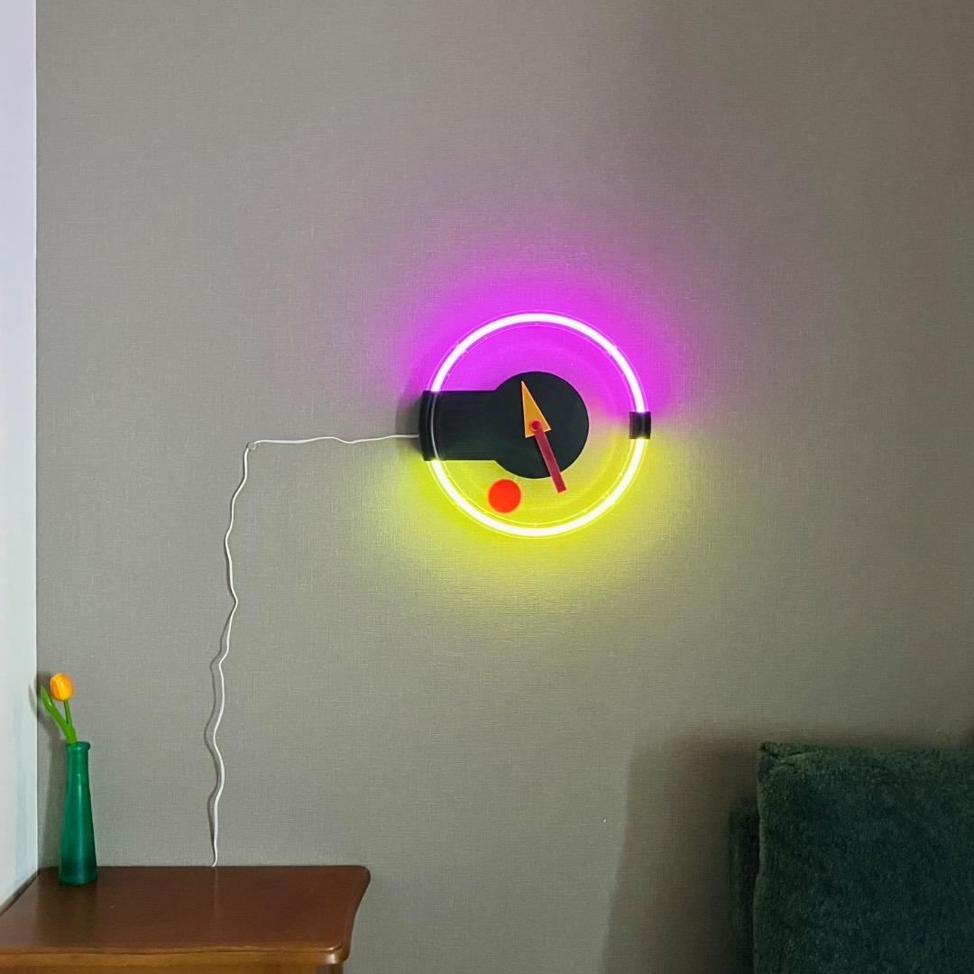 ポストモダン ネオンクロック アメリカン・トイ 振り子時計 掛け時計