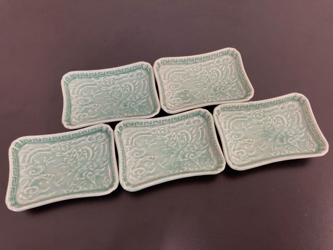 青磁 五陶　陽刻 雲龍　長角皿 5枚セット