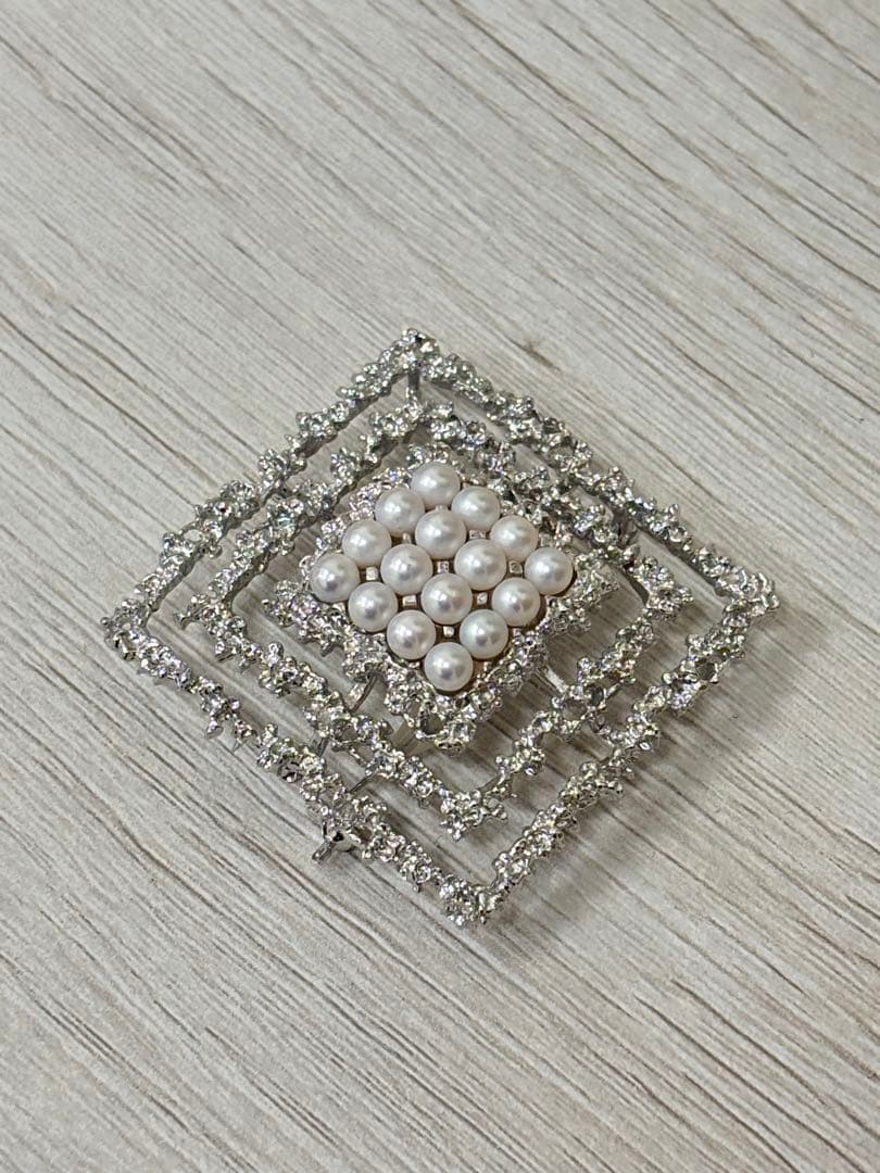 りんさん専用　TASAKI(タサキ) パール付きブローチ