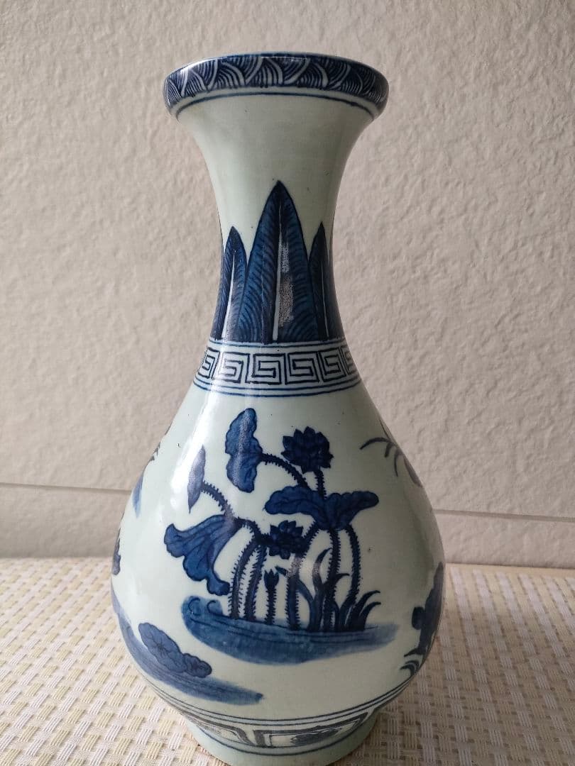 ●染付 青花 花瓶／中国陶磁器 画賛 蓮池水鳥図 高口花入れ