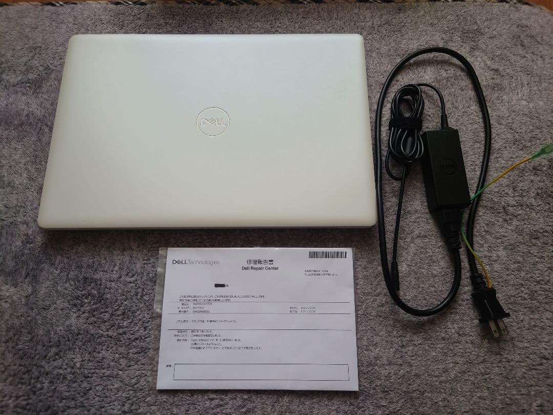 DELL Inspiron 5570 Core-i5 ホワイト ノートPC