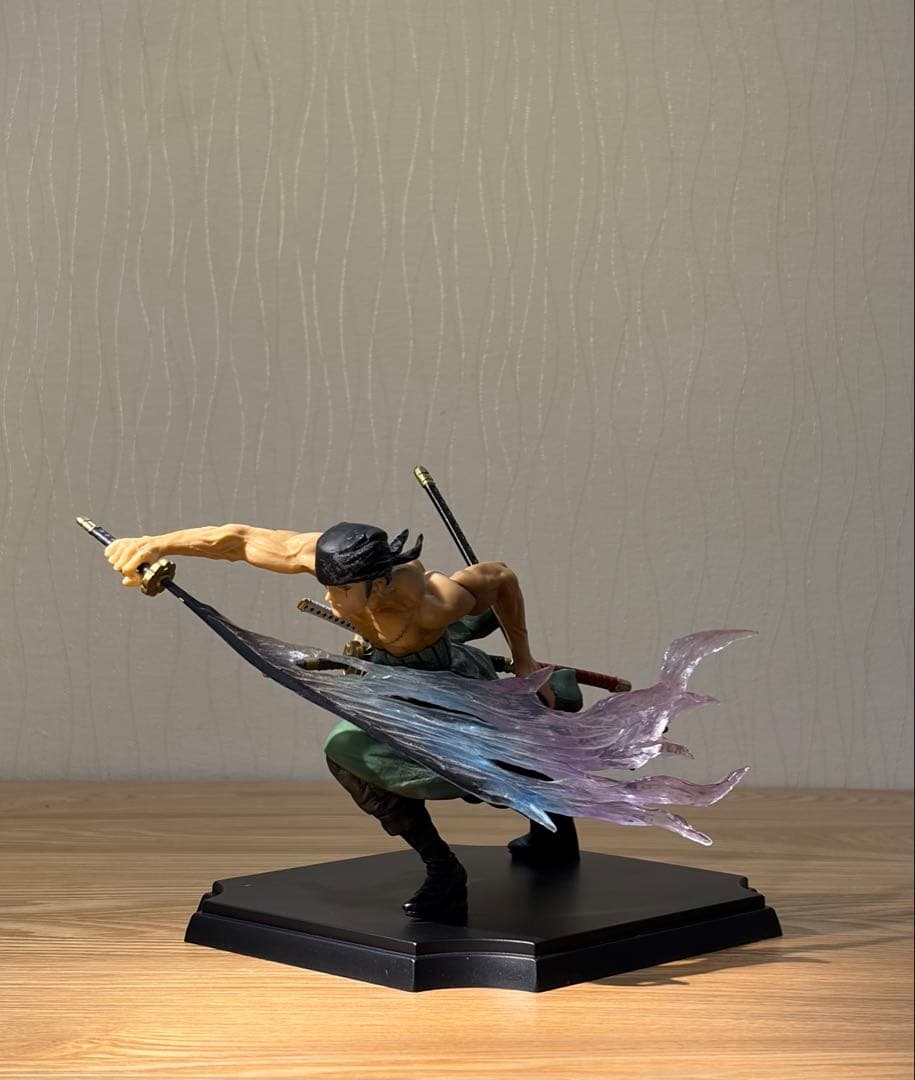 ロロノア・ゾロ フィギュア