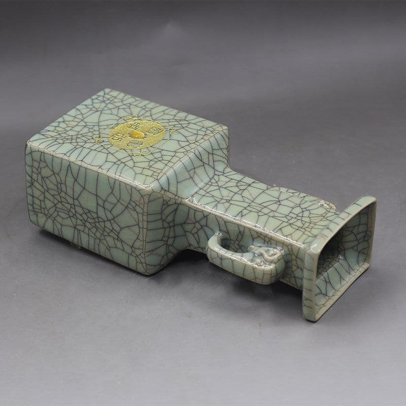 宋代兄窯開片金象嵌宝石象耳四方瓶景徳鎮 陶磁器 装飾品 現代工芸品 美術品 置物