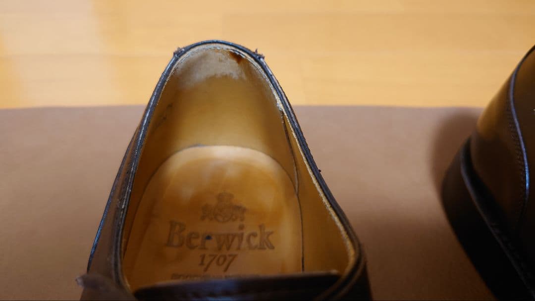 minemine様　Berwic Uチップ　ダークブラウン