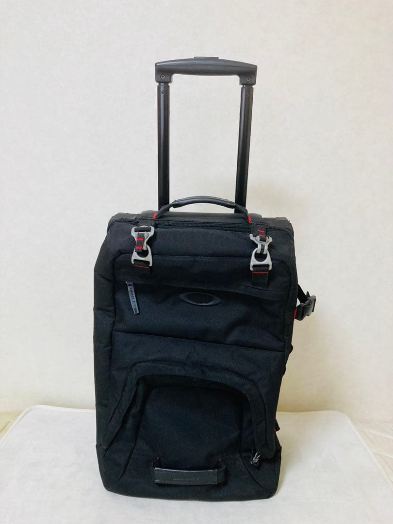 オークリー　OAKLEY　キャリーバッグ　キャリーケース　スーツケース　約33L