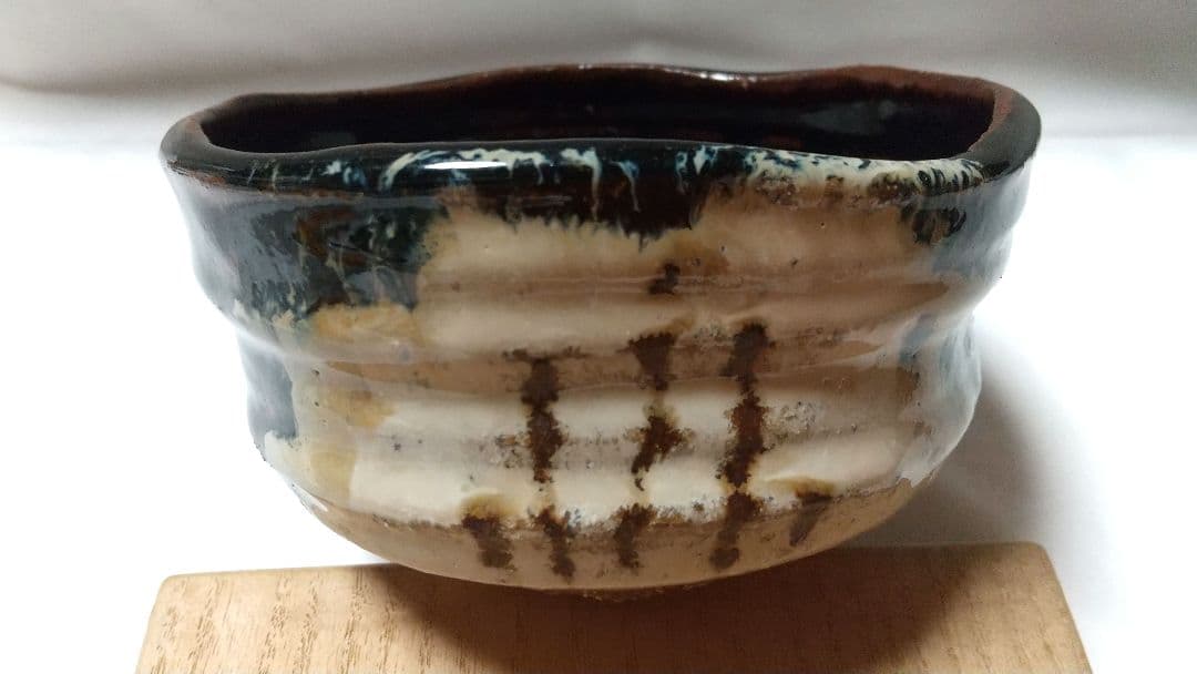 唐津焼 作礼窯 岡本作礼 織部 唐津 茶碗 共箱 共布