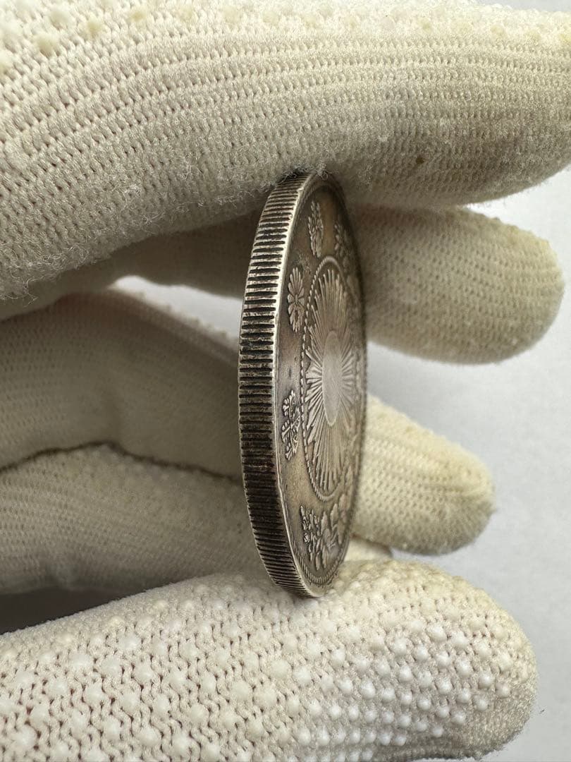 旧1円銀貨　明治三年 一圓銀貨　一円銀貨　銀貨　本物　古銭