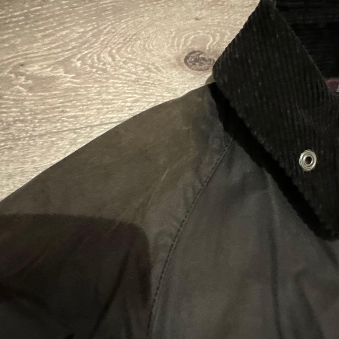 Barbour ブラックジャケット コーデュロイ襟付き