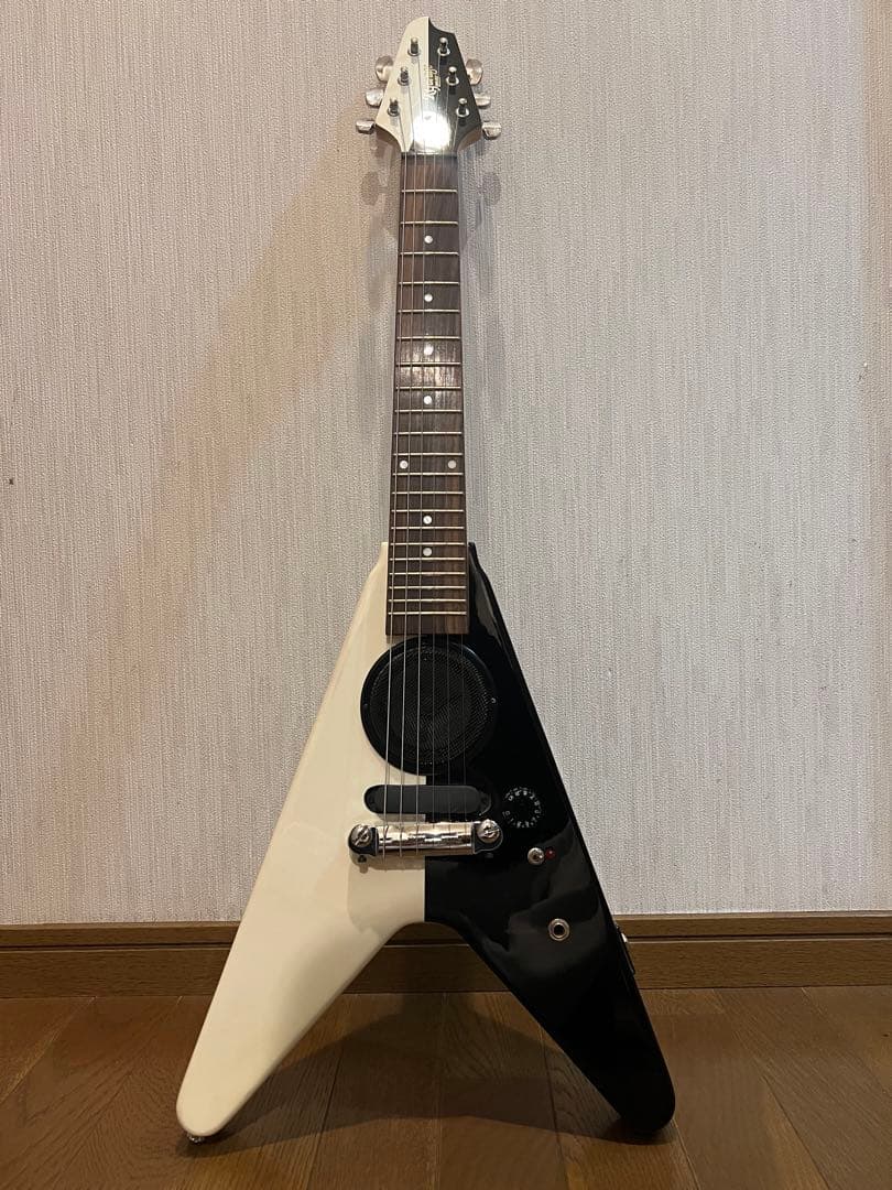 K-GARAGE SFV-180 フライングV アンプ内蔵ミニエレキギター