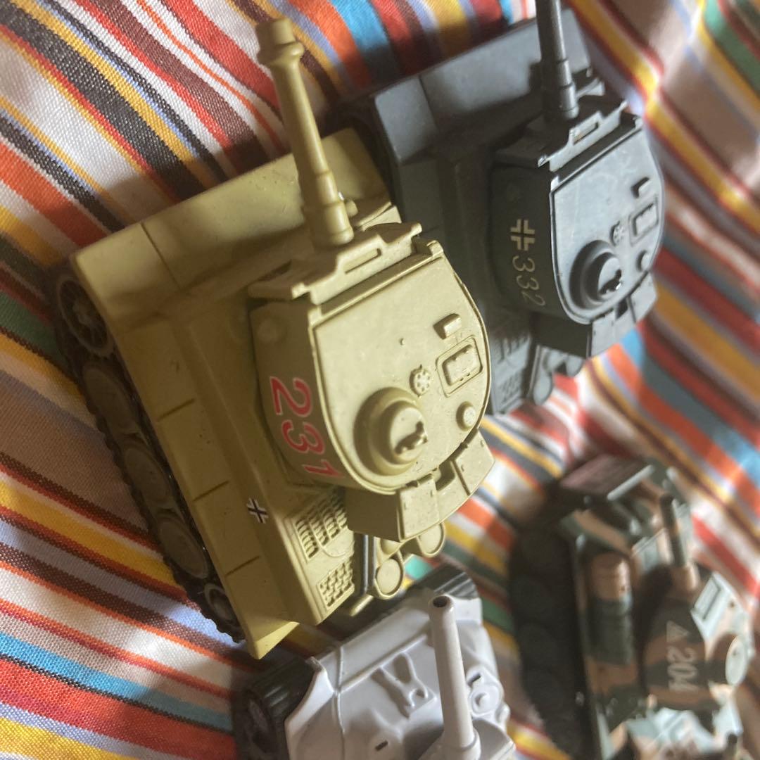 ちびっこコンバット　Ｑ　　戦車　14台　中古　　TIGER T34 コンバット