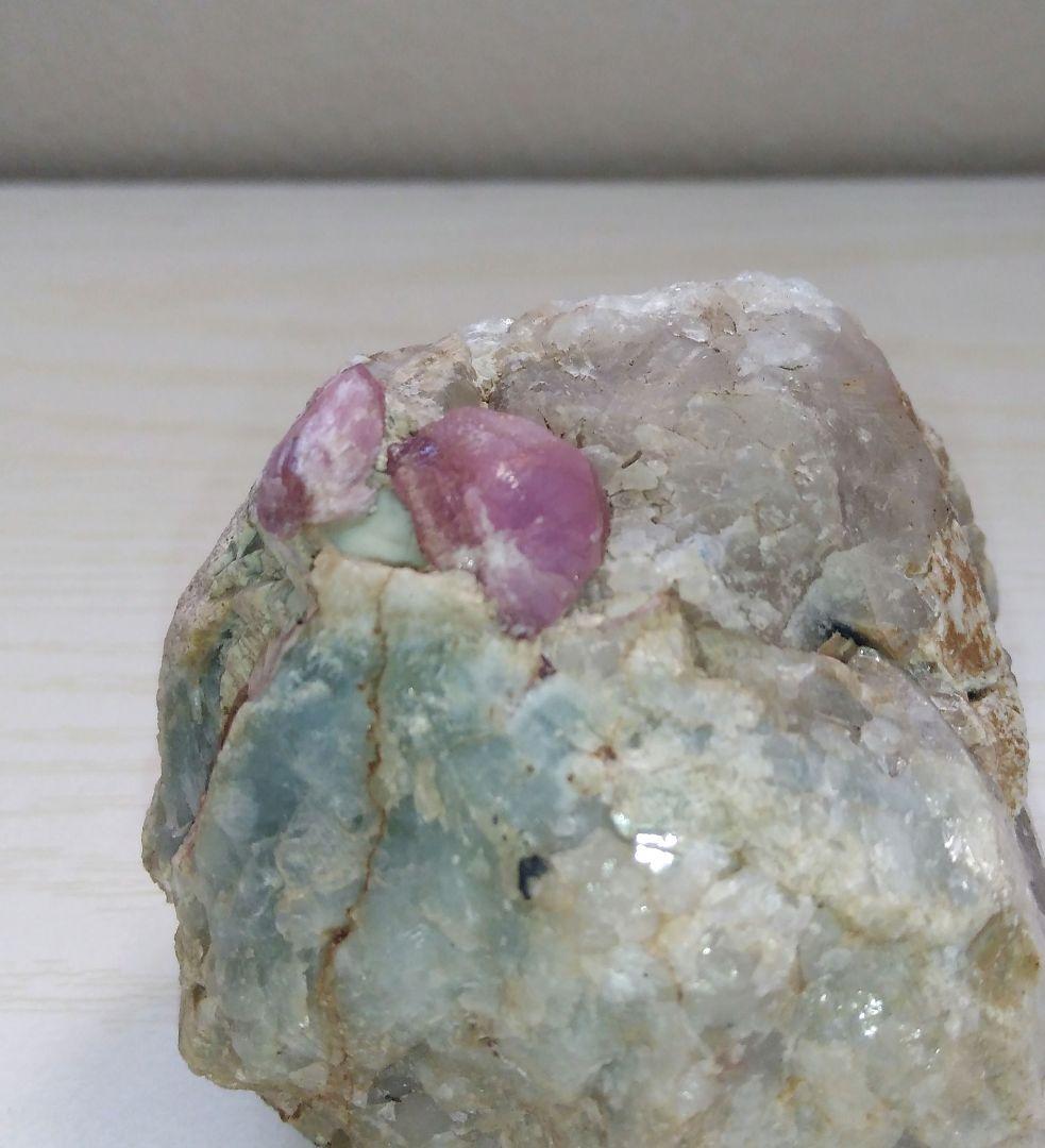 ミャンマー産 球状ルーベライト　トルマリン　希少宝石鉱物標本