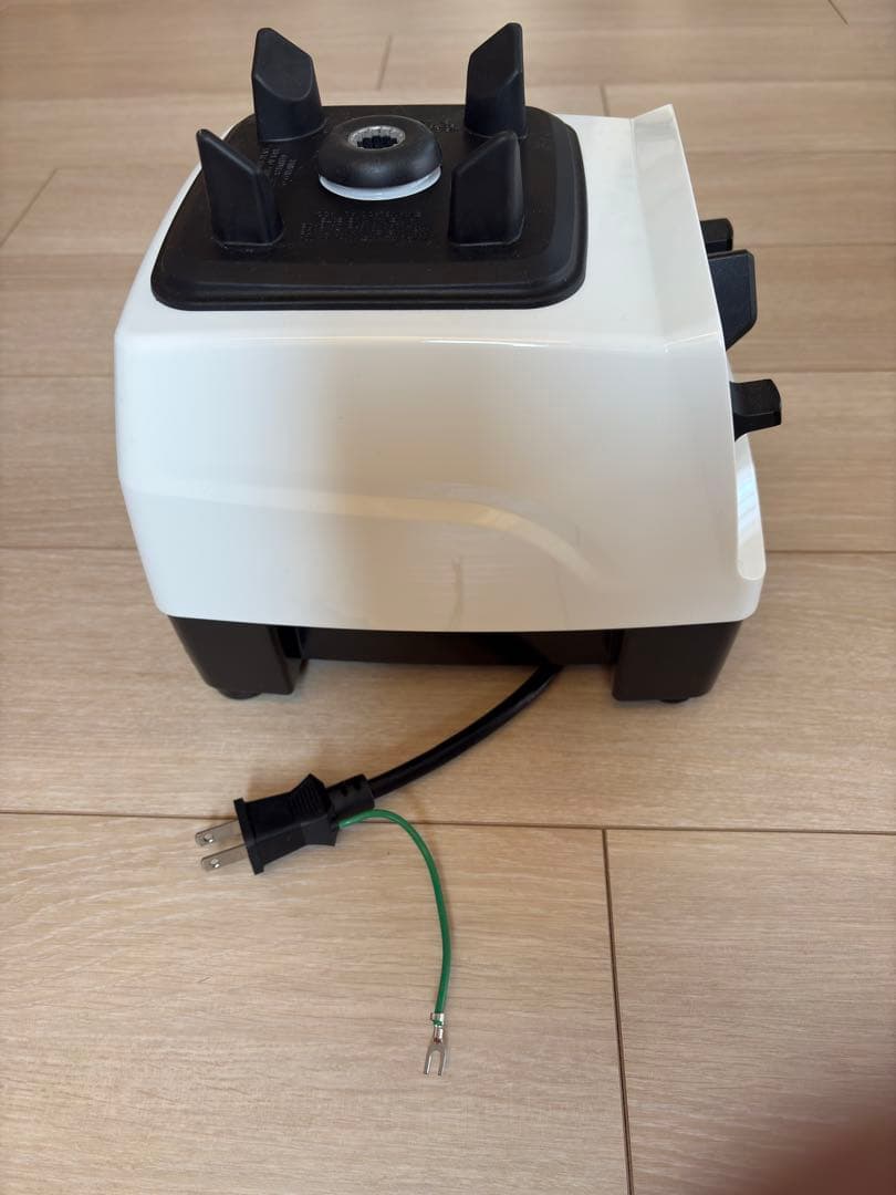 バイタミックス Vitamix ミキサー VM0202 ホワイト 保証書付き