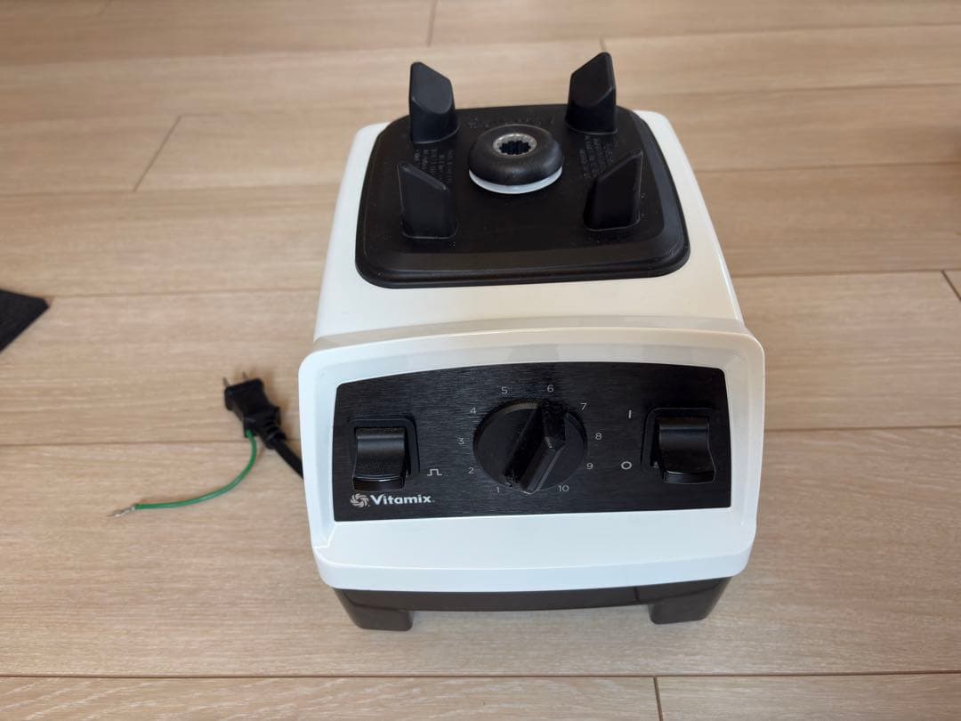 バイタミックス Vitamix ミキサー VM0202 ホワイト 保証書付き