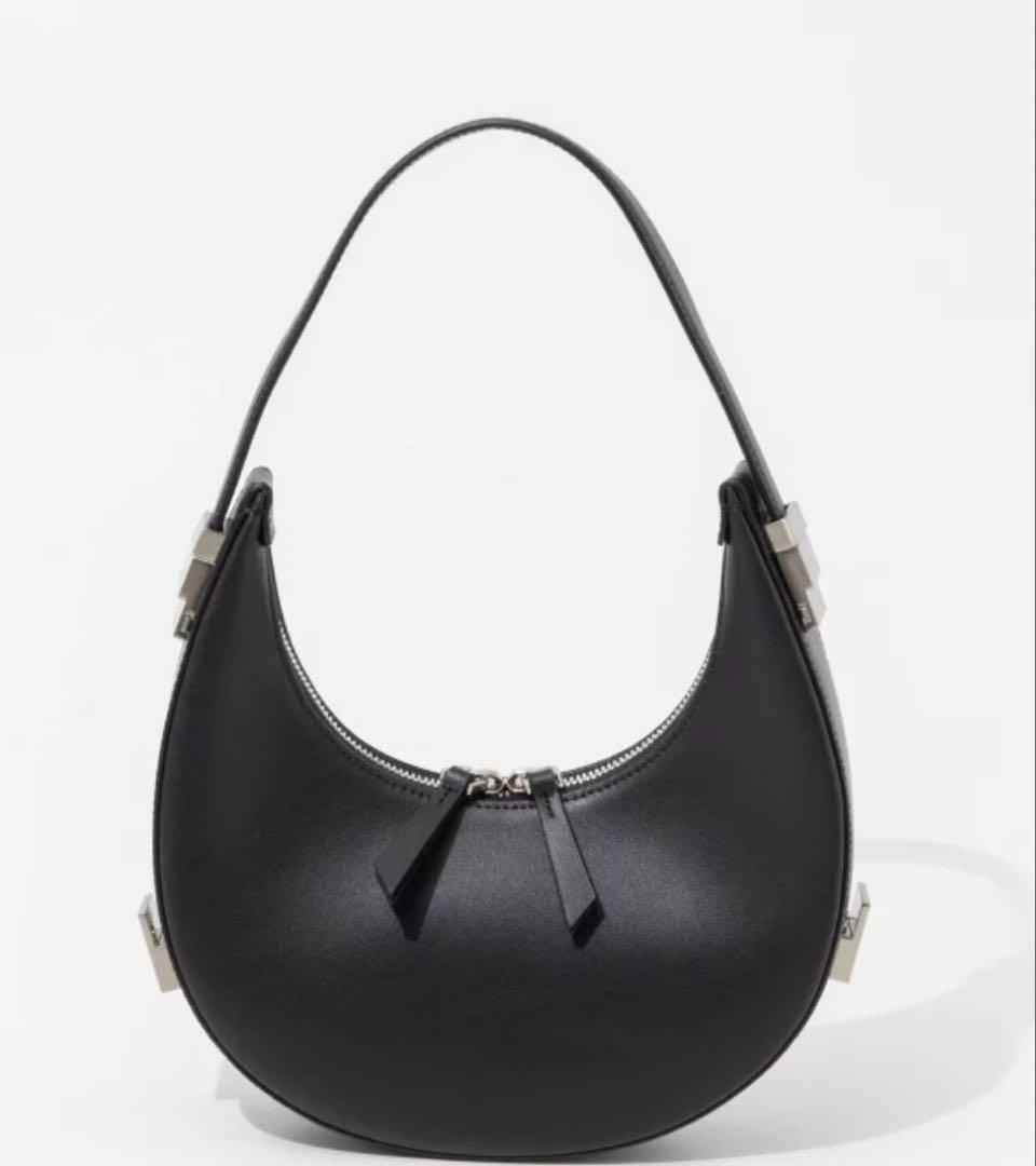 OSOI ブラックレザーハンドバッグ