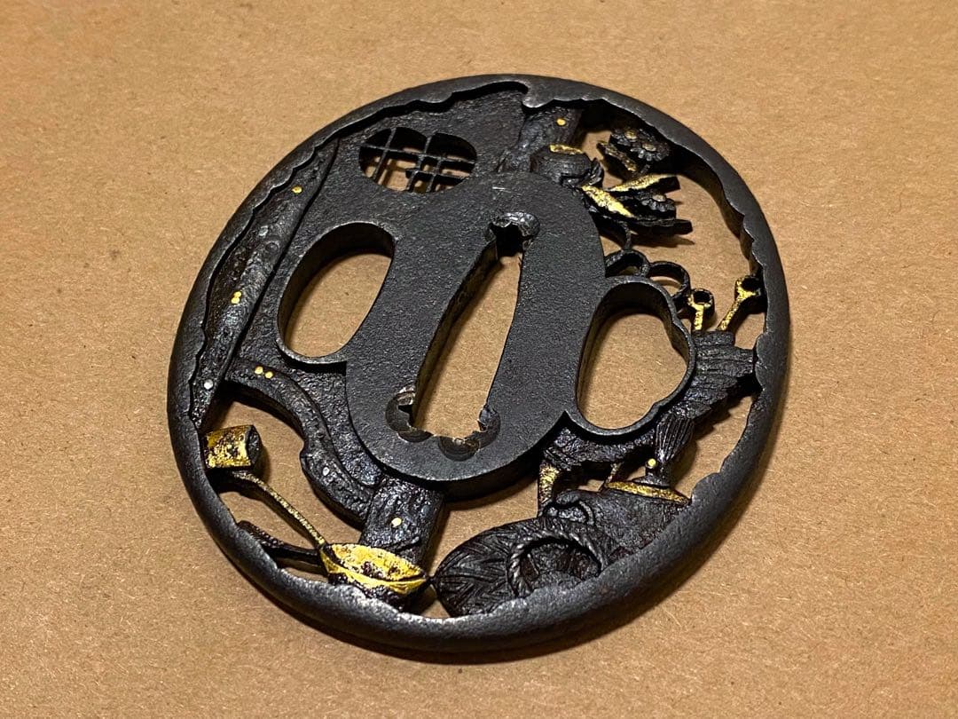 刀装具　鉄鍔　鐔　② 武具　刀