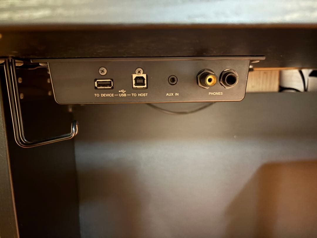 電子ピアノ　YAMAHA CLP-635