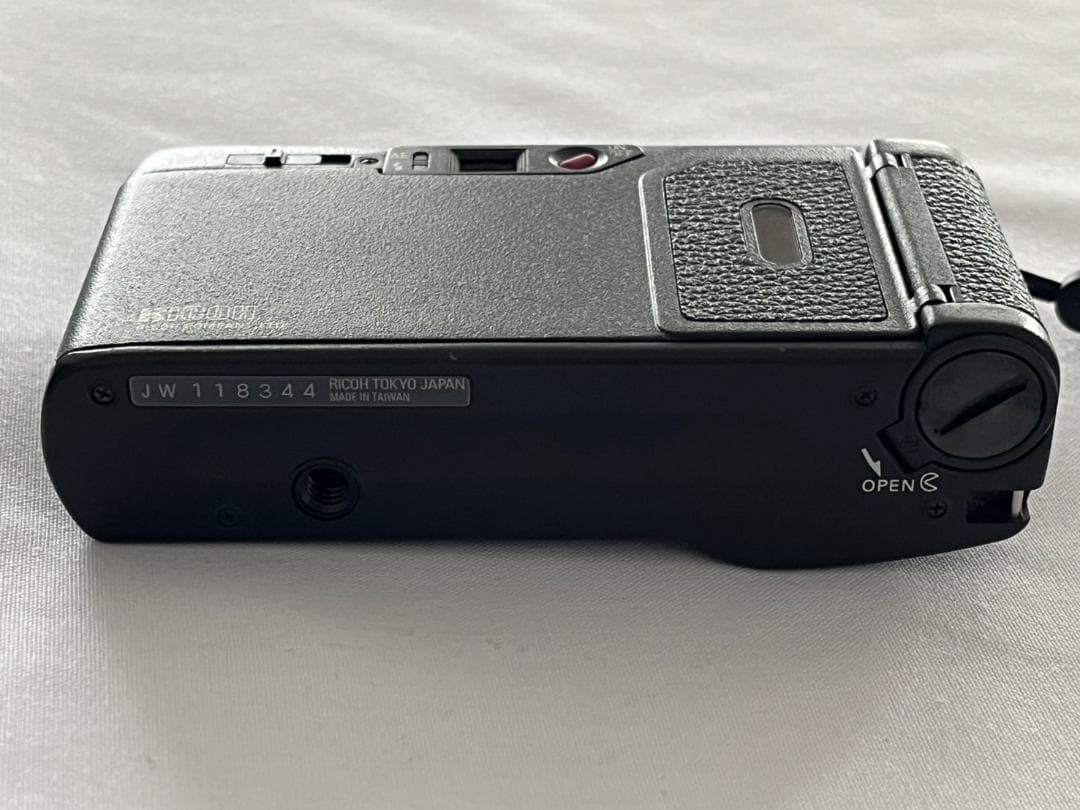 T*\様 ■RICOH リコー GR1 コンパクトフィルムカメラ ブラック